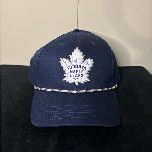Toronto Maple Leafs Navy Cap - Picture 1 of 2